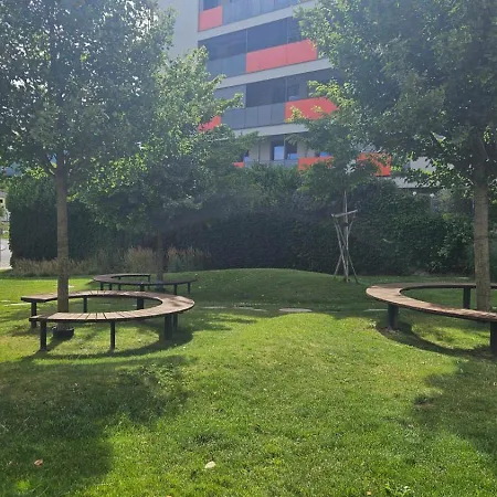Malokrasnanska * Bratislava